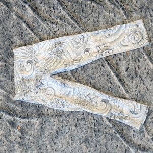 Lululemon Athletica Train Times Crop size 6